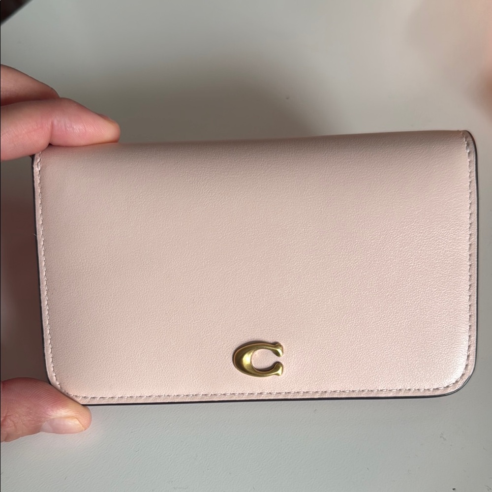 Coach Essential Slim Card Case in Blush